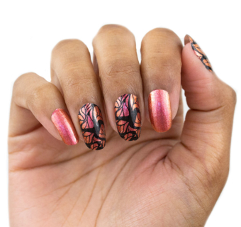 Apply Color Street Nails